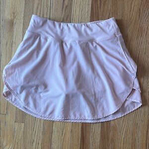 Chic Pink Athletic Skort Size: Small